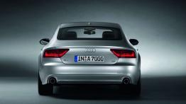 Audi A7 Sportback - tył - reflektory włączone