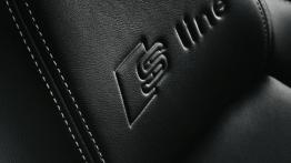 Audi A1 Sportback - zagłówek na fotelu pasażera, widok z przodu