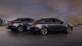 Opel Insignia Hatchback - prawy bok