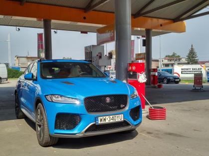 #jaguar #fpace #svr #fpacesvr #tankowanie #circlek