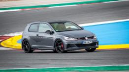 Volkswagen Golf GTI TCR - prawy bok