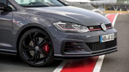 Volkswagen Golf GTI TCR - przód - inne uj?cie
