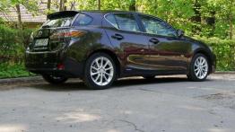 Bezszelestnie wjeżdża przyszłość - Lexus CT