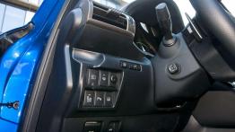 Lexus IS 200t - wojownik o gołębim sercu