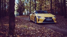 Lexus LC 500 464 KM - galeria redakcyjna - widok z przodu