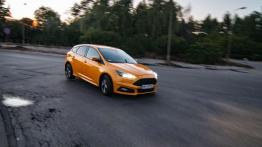 Ford Focus ST FL - galeria redakcyjna - widok z przodu
