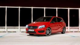 Mercedes Klasa B 200 (2016) - galeria redakcyjna - widok z przodu