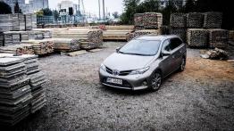 Toyota Auris II Touring Sports - galeria redakcyjna - widok z przodu