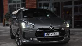 Citroen DS5 Hatchback 5d 2.0 HDi 163KM - galeria redakcyjna - widok z przodu