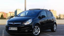 Opel Corsa D Hatchback 1.3 CDTI ECOTEC 90KM - galeria redakcyjna - widok z przodu