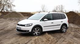 Volkswagen Cross Touran 2.0 TDI 177KM - galeria redakcyjna - lewy bok