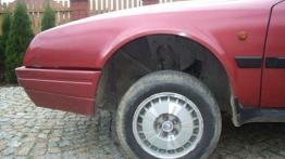 Citroen CX - lewe przednie nadkole