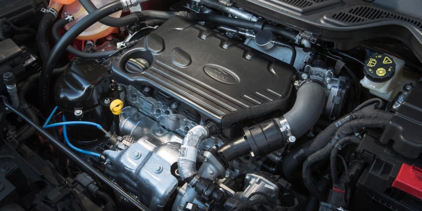 Uwaga na właściwy zbiornik, czyli co się stanie, gdy wlejesz nieodpowiedni płyn eksploatacyjny