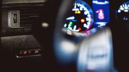 Nissan Pulsar 1.2 DIG-T 115 KM - galeria redakcyjna - inny element panelu przedniego
