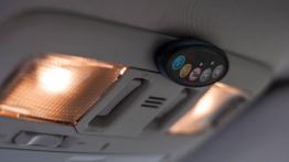 Subaru Outback V 2.5i 175KM - galeria redakcyjna - panel sterowania w podsufitce