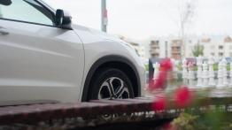 Honda HR-V 1.5 i-VTEC 130 KM - galeria redakcyjna - bok - inne ujęcie