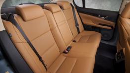 Lexus GS IV 350 (2012) - wersja amerykańska - tylna kanapa