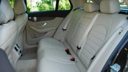 Mercedes Klasa C W205 Kombi - galeria redakcyjna - tylna kanapa
