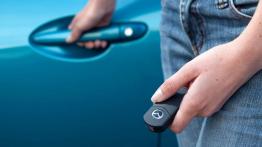 Mazda 2 Facelifting - wersja 5-drzwiowa - klamka przód