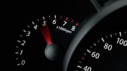 Kia Picanto 2011 - wersja 3-drzwiowa - obrotomierz