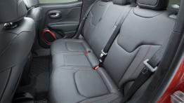 Jeep Renegade Trailhawk (2015) - wersja europejska - tylna kanapa