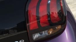 Peugeot 108 (2014) - wersja 5-drzwiowa - prawy tylny reflektor - włączony