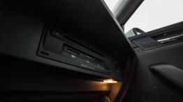 Skoda Superb Laurin & Klement 2.0 TDI 150 KM - galeria redakcyjna - zmieniarka płyt cd