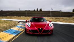Alfa Romeo 4C (2015) - wersja amerykańska - widok z przodu