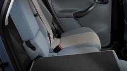 Seat Altea - tylna kanapa złożona, widok z boku