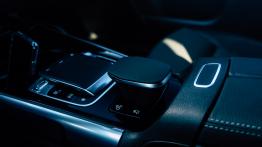 Mercedes GLB - galeria redakcyjna - widok ogólny wn?trza z przodu