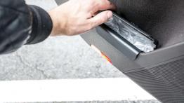 Skoda Superb Laurin & Klement 2.0 TDI 150 KM - galeria redakcyjna - drzwi tylne lewe od wewnątrz