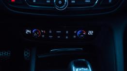 Opel Insignia Grand Tourer GSi 2.0 BiTurbo CDTI 210 KM - galeria redakcyjna - inny element panelu pr