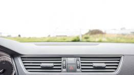 Skoda Superb Laurin & Klement 2.0 TDI 150 KM - galeria redakcyjna - nawiew