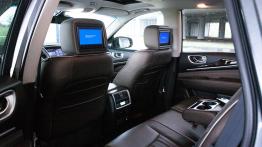 Infiniti QX60 - galeria redakcyjna - ekran systemu multimedialnego z ty?u