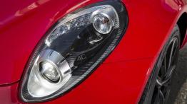 Alfa Romeo 4C (2015) - wersja amerykańska - lewy przedni reflektor - wyłączony