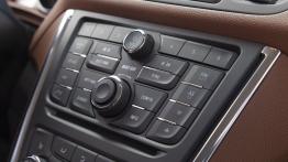 Opel Mokka - konsola środkowa