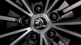 Skoda Superb Laurin & Klement 2.0 TDI 150 KM - galeria redakcyjna - koło