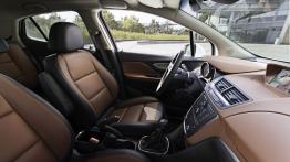 Opel Mokka - widok ogólny wnętrza z przodu