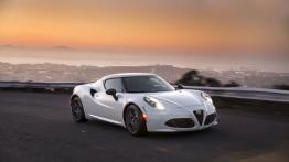 Alfa Romeo 4C (2015) - wersja amerykańska - prawy bok