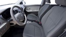 Kia Picanto 2011 - wersja 5-drzwiowa - fotel kierowcy, widok z przodu