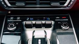 Porsche 911 (992) - galeria redakcyjna - inny element panelu przedniego