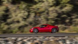 Alfa Romeo 4C (2015) - wersja amerykańska - lewy bok