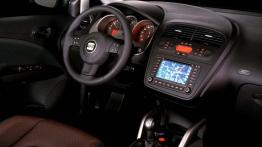 Seat Altea - kokpit, nocne zdjęcie