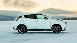 Nissan Juke Nismo RS (2014) - wersja europejska - prawy bok