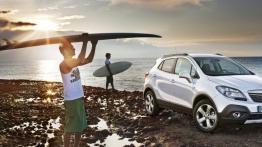 Opel Mokka - prawy bok