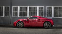 Alfa Romeo 4C (2015) - wersja amerykańska - lewy bok