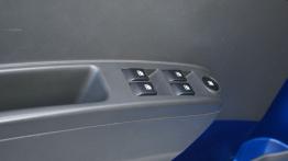 Chevrolet Spark - galeria redakcyjna - sterowanie w drzwiach