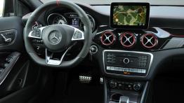 Mercedes-AMG GLA 45 (2017) - galeria redakcyjna