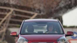 Kia Picanto 2011 - wersja 5-drzwiowa - przód - reflektory włączone