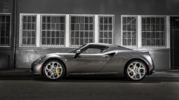 Alfa Romeo 4C (2015) - wersja amerykańska - lewy bok
